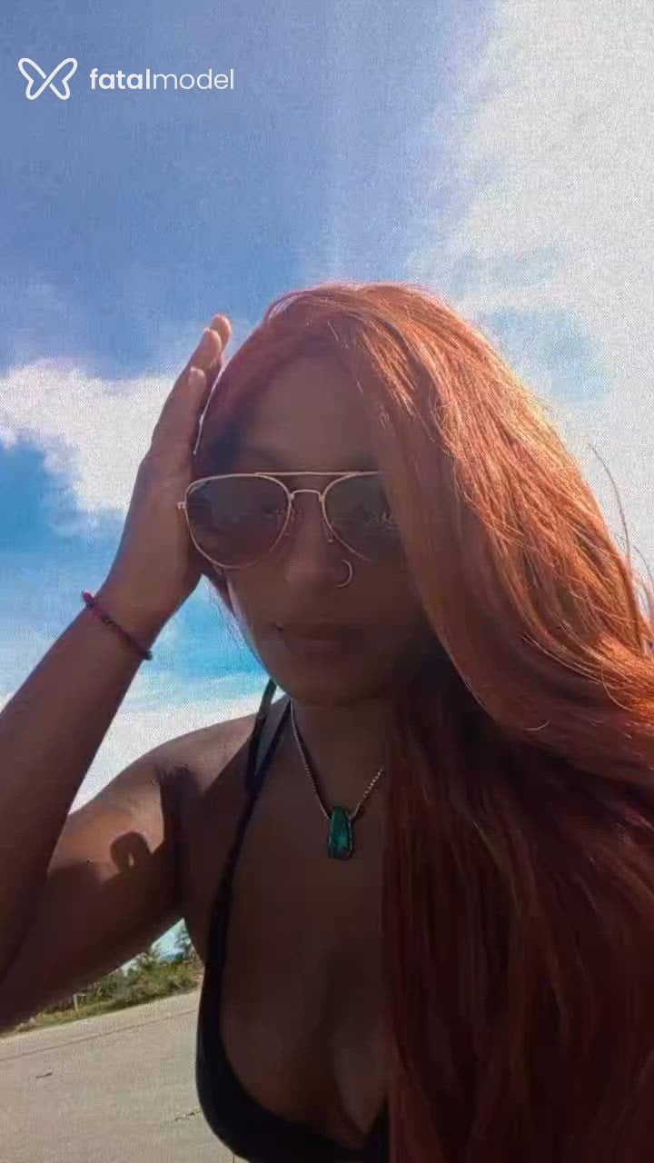 Acompanhante mulher morena (o) de olhos pretos - Irismineirinha Acompanhante mulher morena (o) de olhos pretos - Irismineirinha
