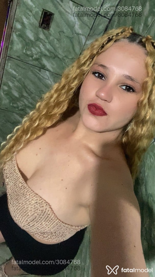 Acompanhante mulher loira (o) de olhos castanhos em São Paulo Acompanhante mulher loira (o) de olhos castanhos em São Paulo - Luana