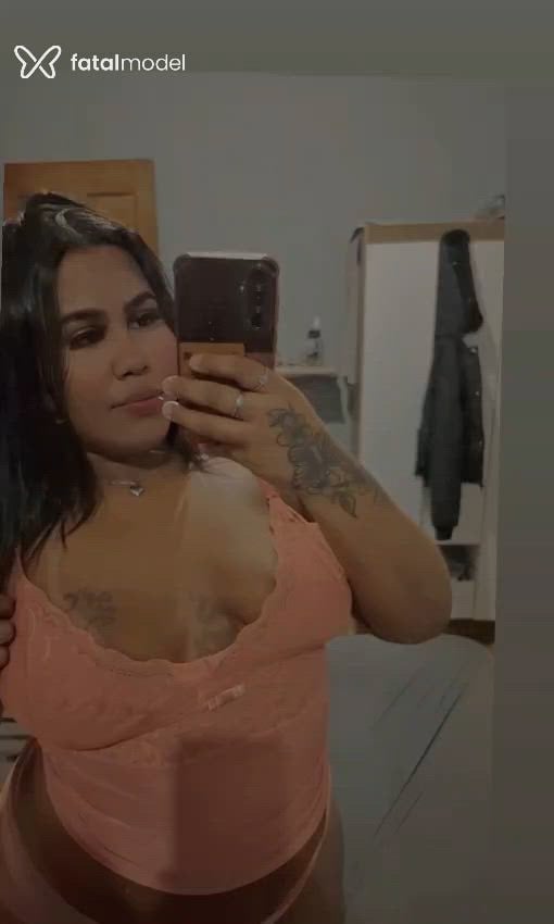 Acompanhante mulher com cabelo castanho de olhos castanhos em Saquarema - Sabrina
