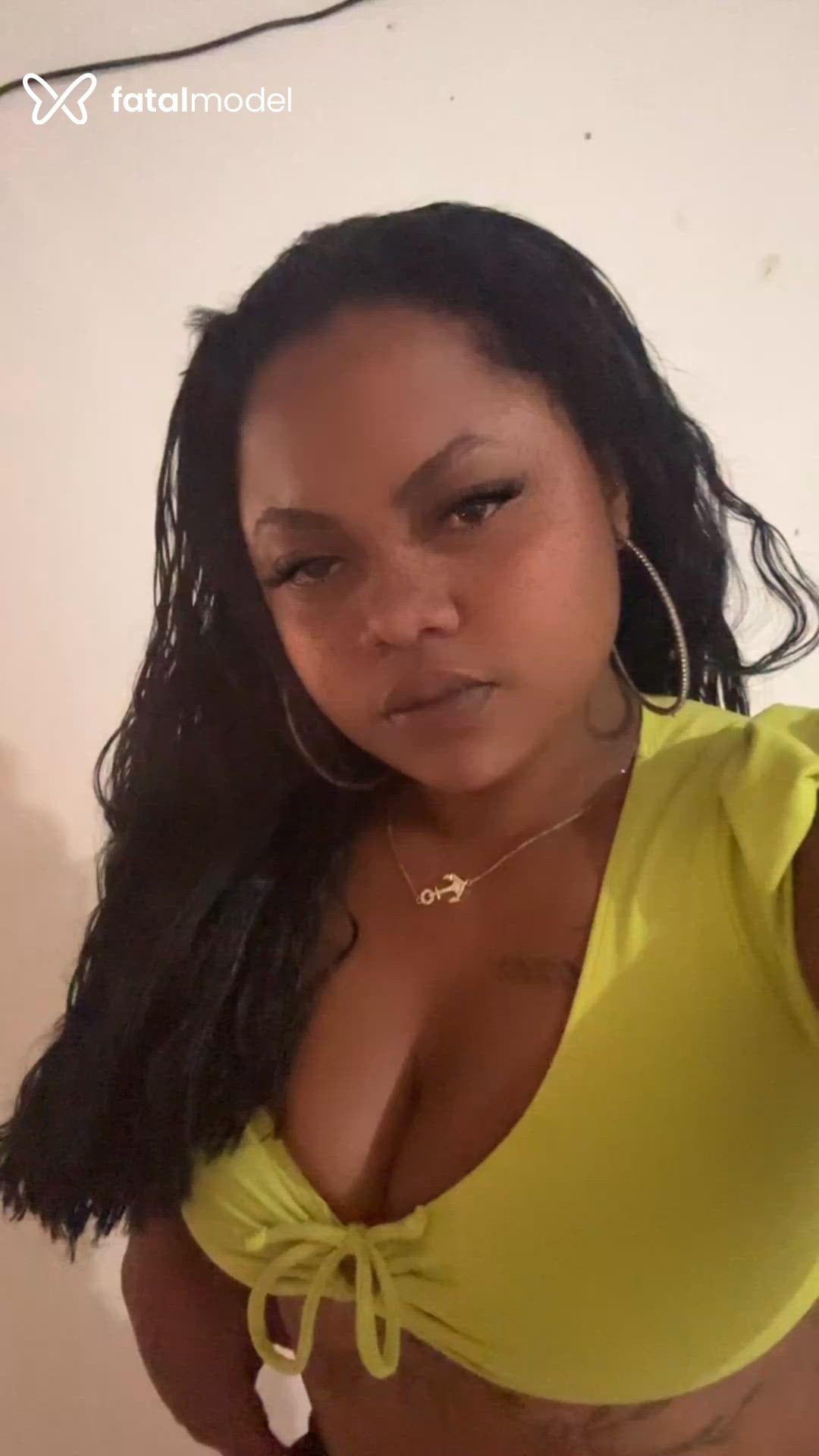Acompanhante mulher morena (o) de olhos castanhos em Vitória - Gaby