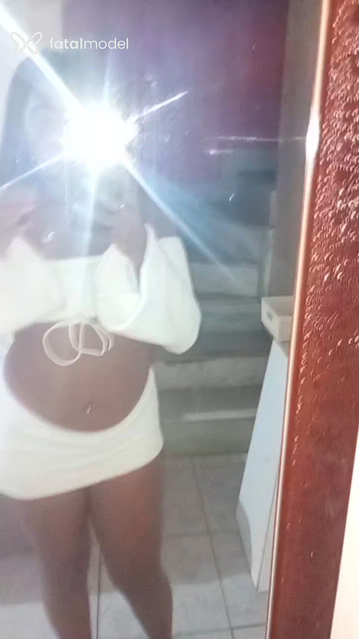 Acompanhante mulher morena (o) de olhos pretos - Irismineirinha Acompanhante mulher morena (o) de olhos pretos - Irismineirinha