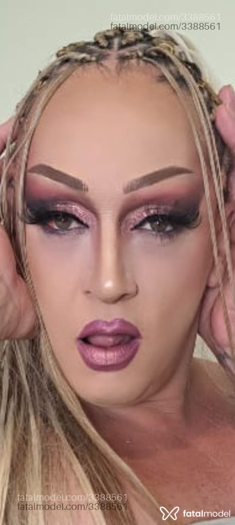 Acompanhante mulher trans loira (o) de olhos castanhos em Ribeirão Preto - Verônica