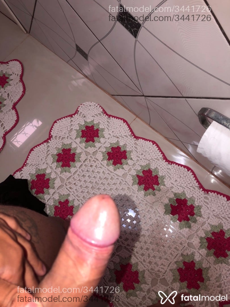 Acompanhante homem com cabelo castanho de olhos castanhos - Gabriel