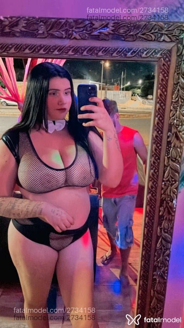 Acompanhante mulher com cabelo castanho de olhos mel em Seringueiras - Fabiany Souza