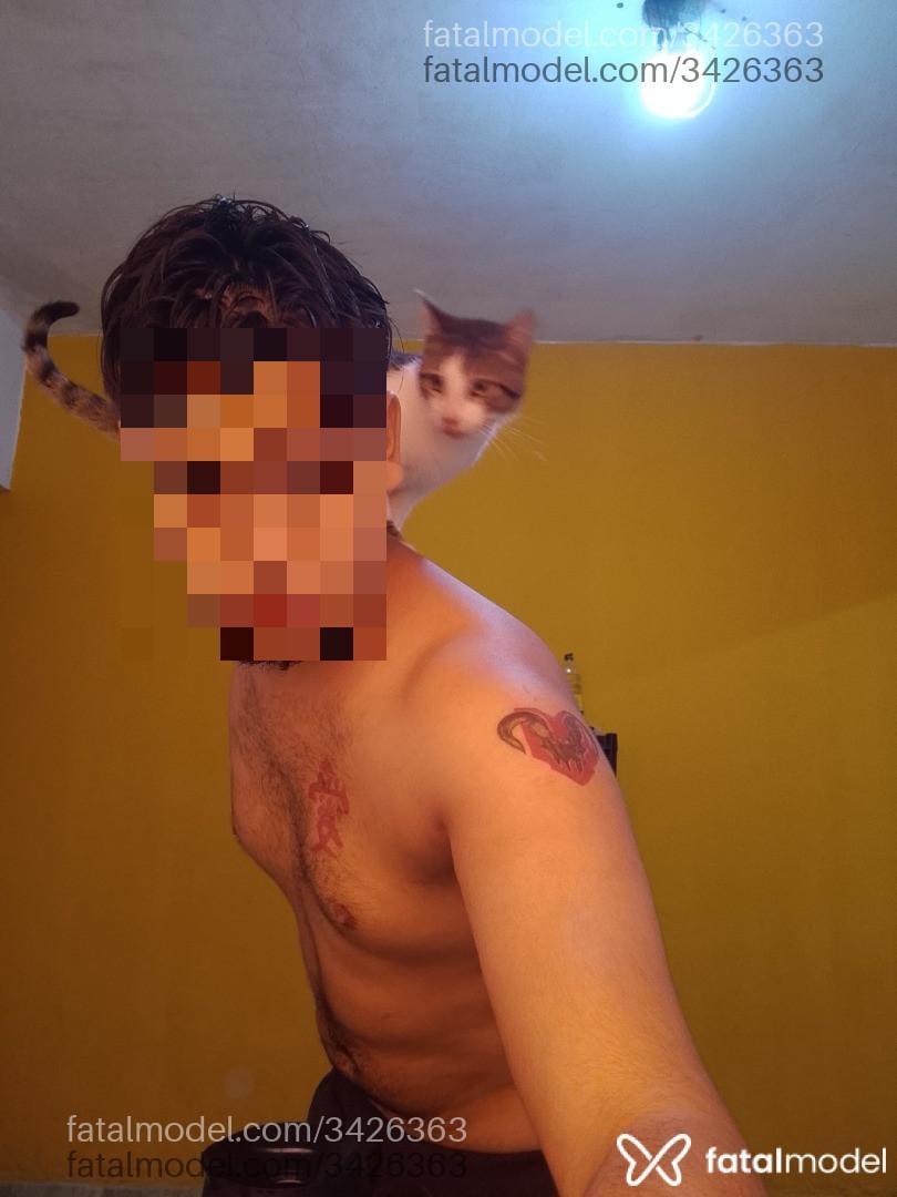 Acompanhante homem morena (o) de olhos castanhos em Poá Acompanhante homem morena (o) de olhos castanhos em Poá - Samuel