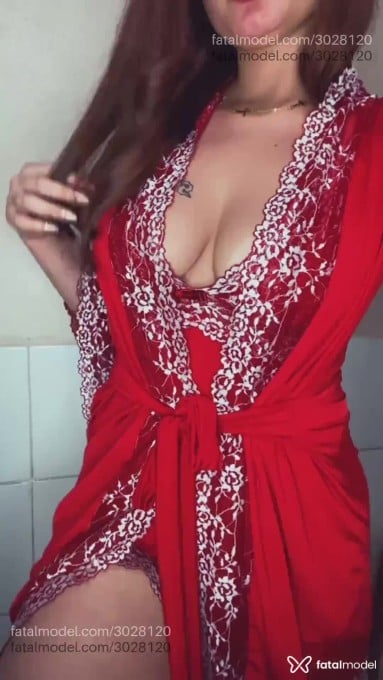 Acompanhante mulher ruiva (o) de olhos castanhos em Brasília - Ruivaa