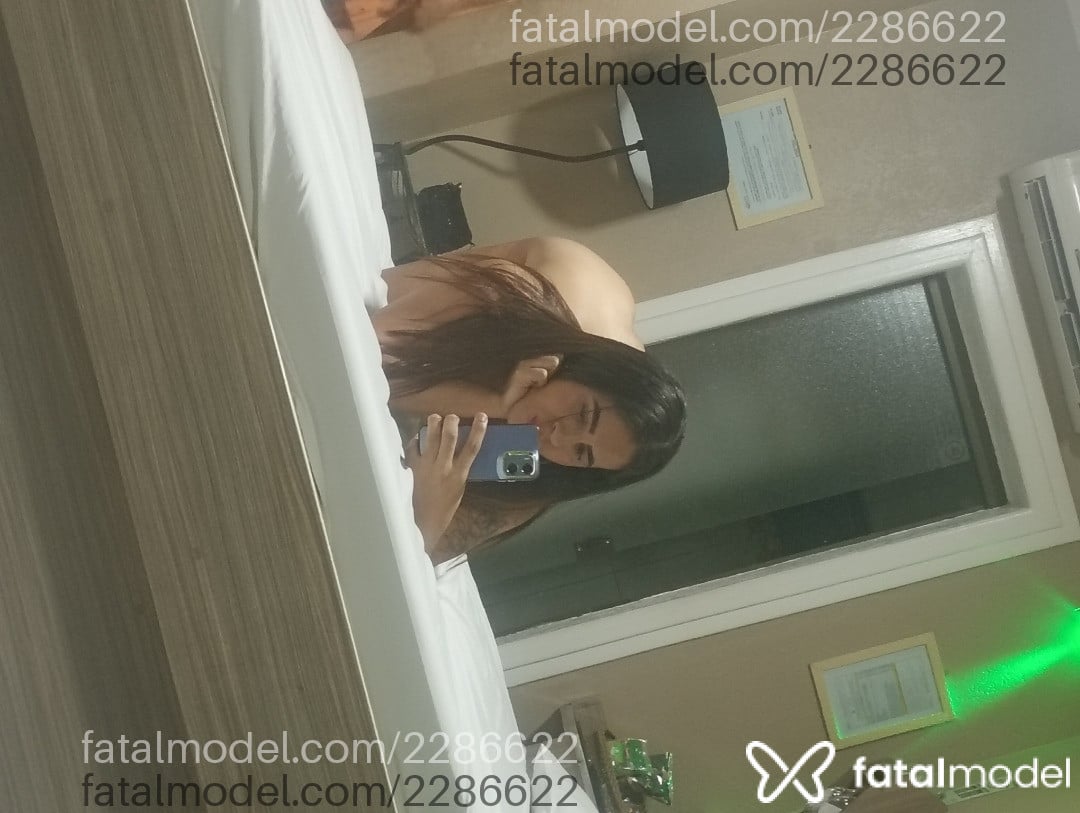 Acompanhante mulher trans com cabelo castanho de olhos castanhos em Ourinhos Acompanhante mulher trans com cabelo castanho de olhos castanhos em Ourinhos - Munik