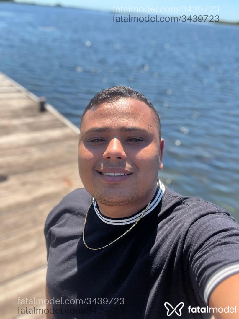 Acompanhante homem com cabelo castanho de olhos pretos em São Paulo Acompanhante homem com cabelo castanho de olhos pretos em São Paulo - Rodrigo