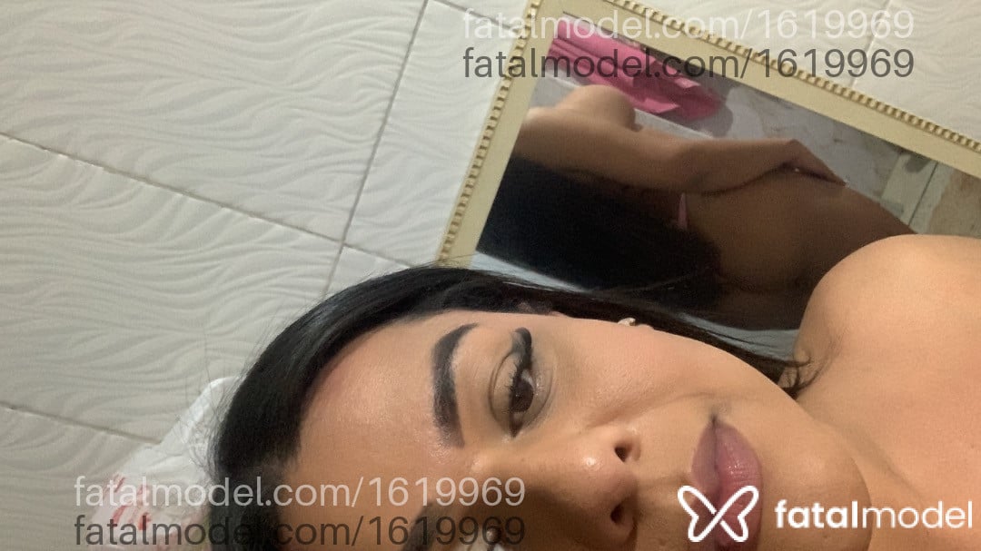 Acompanhante travesti morena (o) de olhos castanhos em Itajaí - Milena