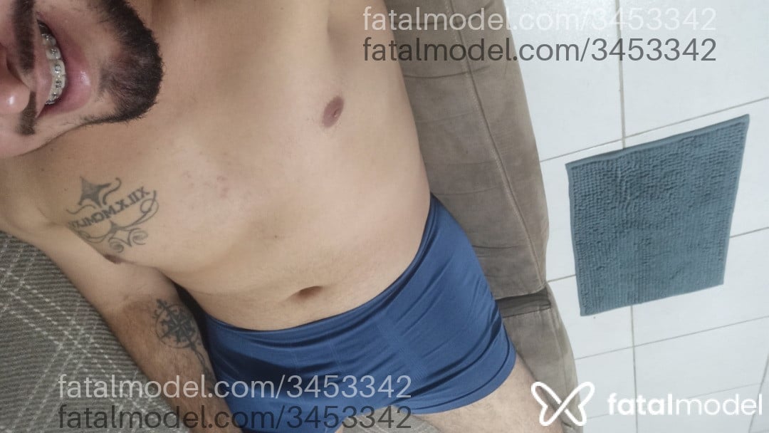 Acompanhante homem morena (o) de olhos castanhos em Barra Velha Acompanhante homem morena (o) de olhos castanhos em Barra Velha - Isaac