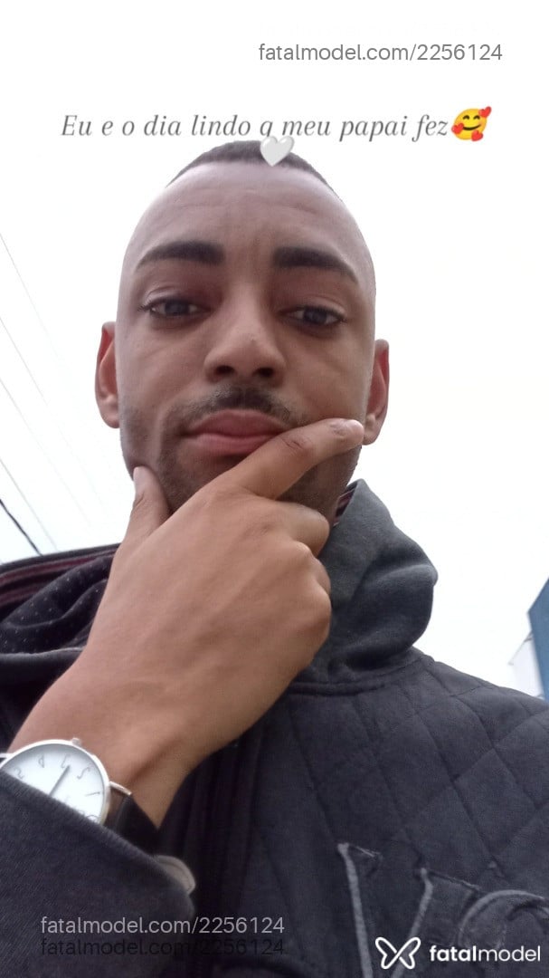 Acompanhante homem morena (o) de olhos pretos em São Paulo - Ney