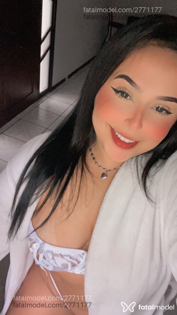 Acompanhante mulher morena (o) de olhos pretos - Letícia Lopes Acompanhante mulher morena (o) de olhos pretos - Letícia Lopes