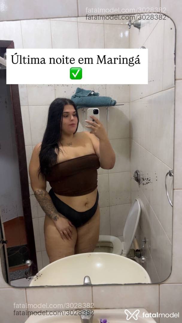 Acompanhante mulher trans morena (o) de olhos castanhos - Jade