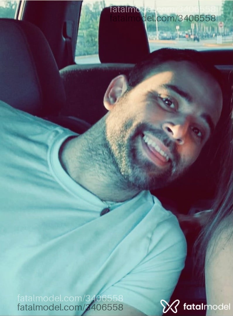 Acompanhante homem morena (o) de olhos pretos em Goiânia Acompanhante homem morena (o) de olhos pretos em Goiânia - Slowseduction