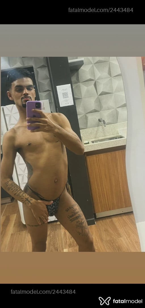 Acompanhante homem morena (o) de olhos castanhos em Nova Friburgo - Victor Hugomorenin