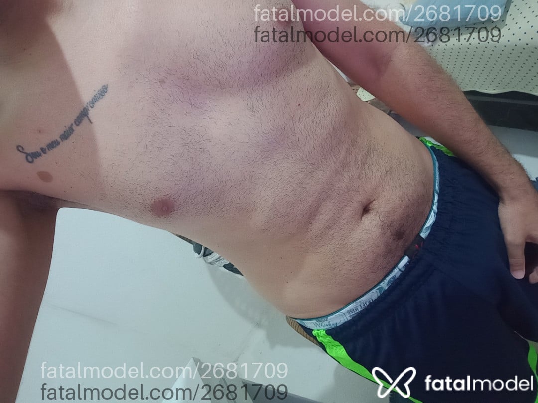 Acompanhante homem com cabelo grisalho de olhos castanhos em Parauapebas - Fernando