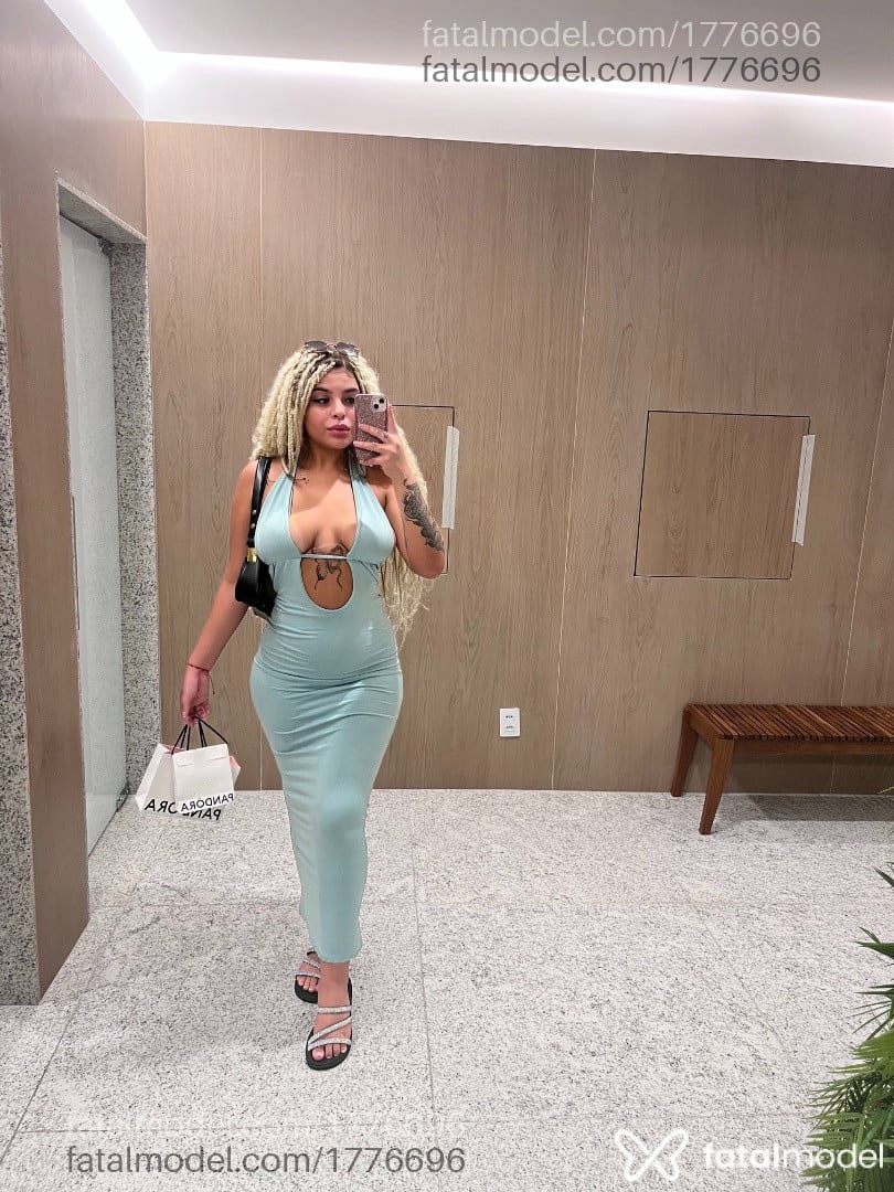 Acompanhante mulher com cabelo castanho de olhos verdes em Socorro - Madu