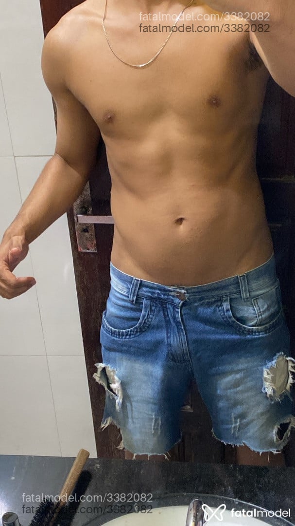 Acompanhante homem morena (o) de olhos pretos em Belém Acompanhante homem morena (o) de olhos pretos em Belém - Samuew