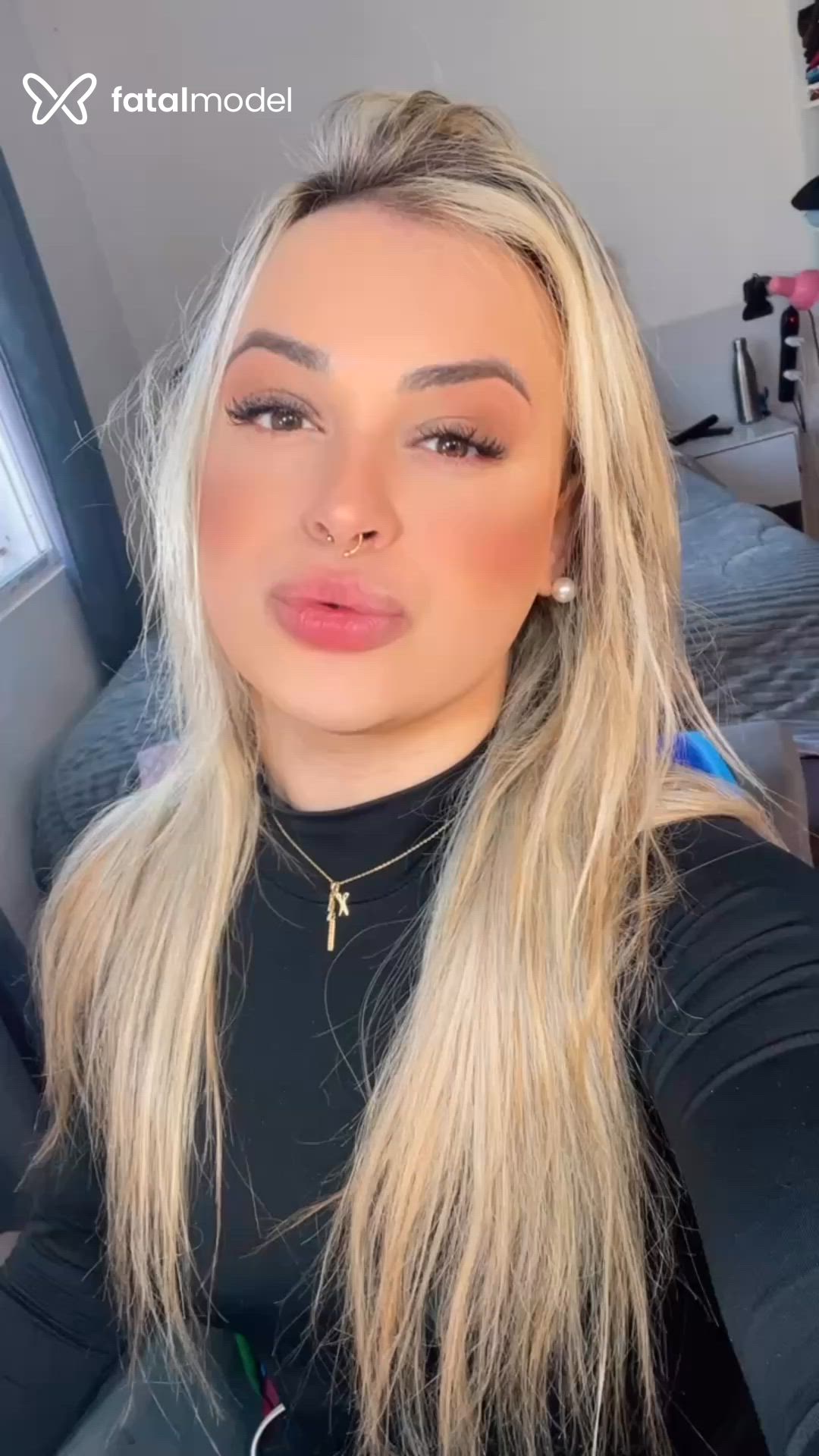 Acompanhante travesti loira (o) de olhos castanhos em Pelotas Acompanhante travesti loira (o) de olhos castanhos em Pelotas - Luiza