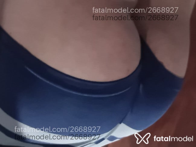 Acompanhante homem trans com cabelo castanho de olhos castanhos - Mathias