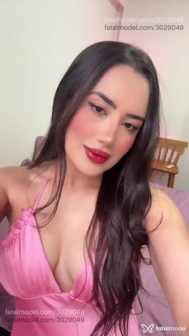 Acompanhante mulher com cabelo castanho de olhos castanhos em São Paulo - Sophia Laurent