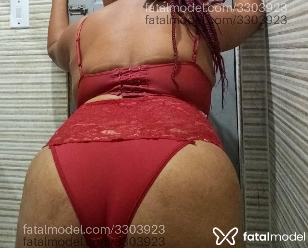 Acompanhante mulher com cabelo castanho de olhos pretos em Salvador - Mirian