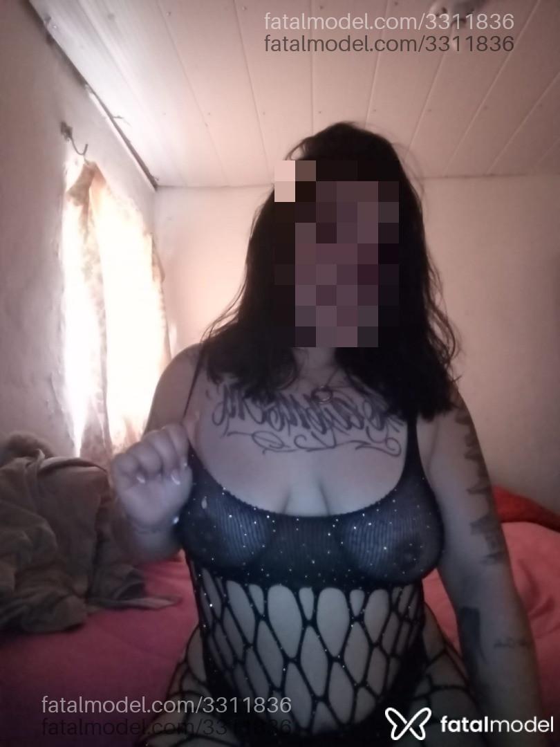 Acompanhante mulher com cabelo castanho de olhos castanhos em Rio Grande - Carolzinha