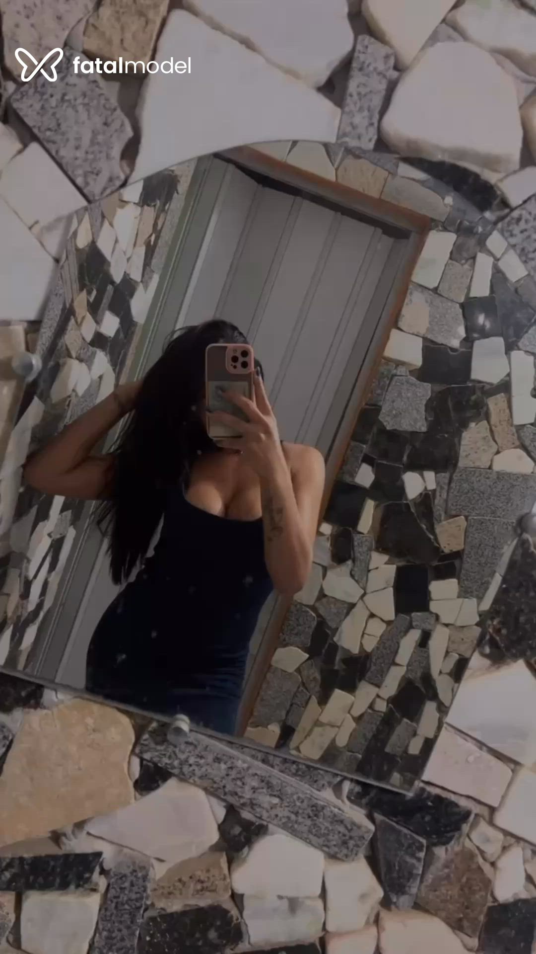 Acompanhante mulher trans morena (o) de olhos castanhos em Jaguaribe Acompanhante mulher trans morena (o) de olhos castanhos em Jaguaribe - Thaemyllyneves