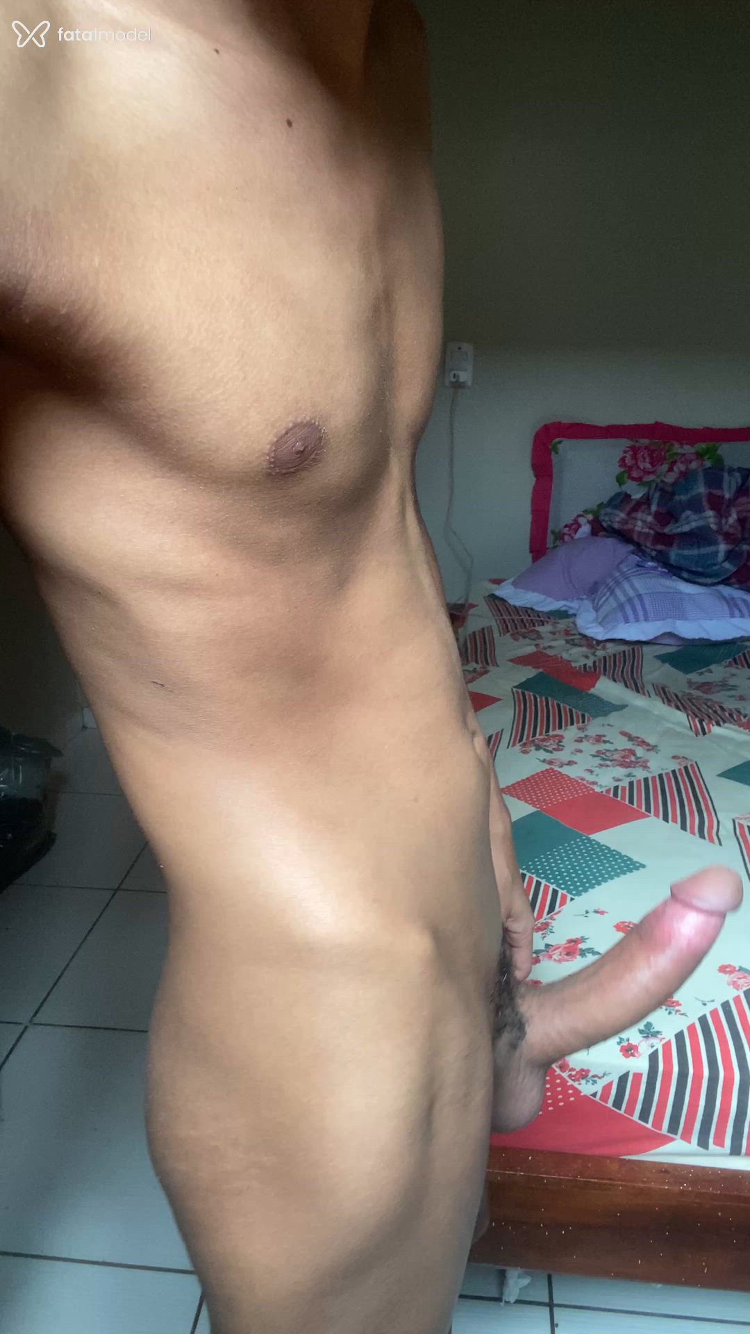 Acompanhante homem loira (o) de olhos pretos em Altamira Acompanhante homem loira (o) de olhos pretos em Altamira - Carlos