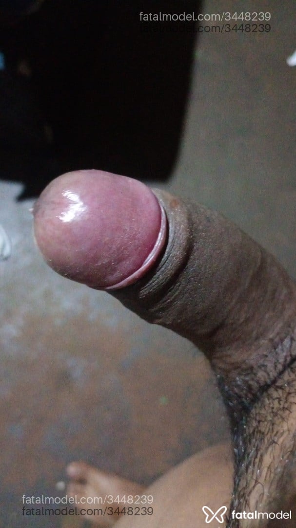 Acompanhante homem com cabelo castanho de olhos verdes - Richard Acosta