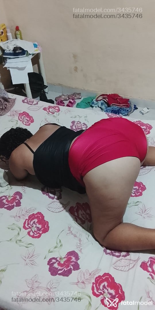 Acompanhante mulher morena (o) de olhos castanhos - Anitta