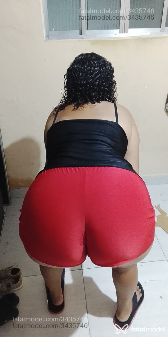 Acompanhante mulher morena (o) de olhos castanhos - Anitta