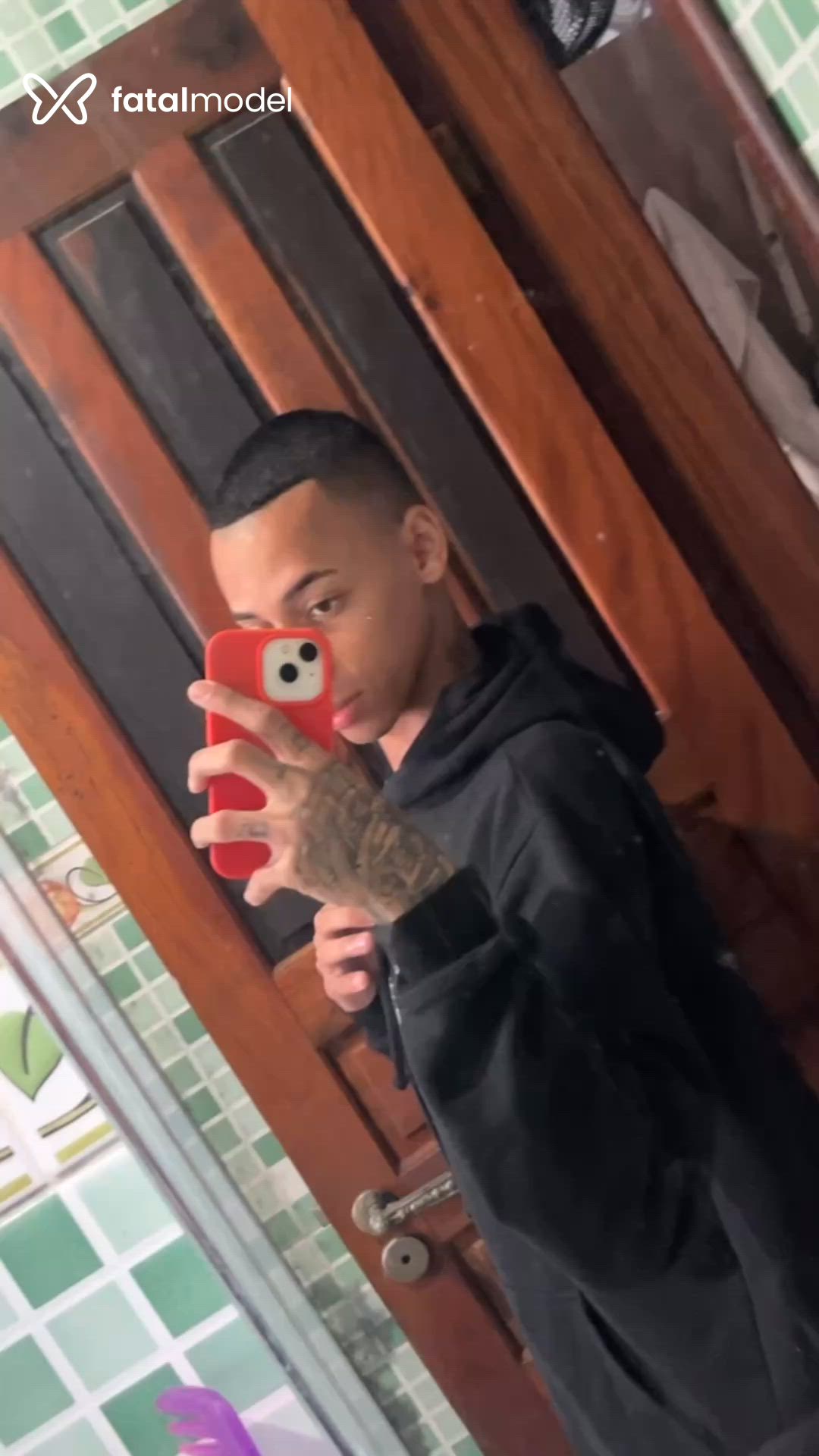 Acompanhante homem com cabelo castanho de olhos castanhos em São Paulo de Olivença Acompanhante homem com cabelo castanho de olhos castanhos em São Paulo de Olivença - ícaro Henrique