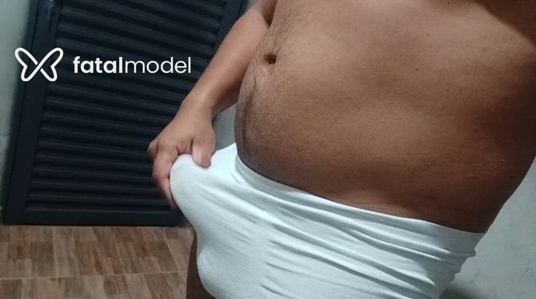 Acompanhante homem morena (o) de olhos pretos em Santa Maria da Vitória - Denis