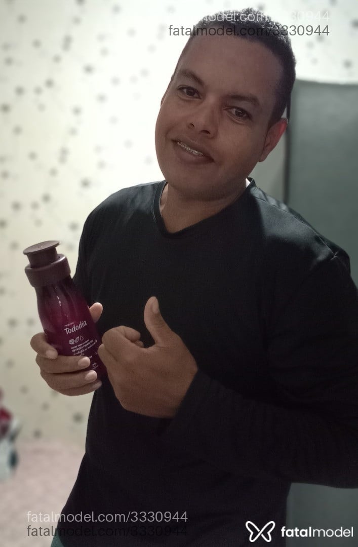 Acompanhante homem morena (o) de olhos castanhos - Ander Acompanhante homem morena (o) de olhos castanhos - Ander