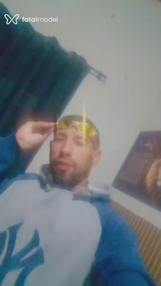 Acompanhante homem com cabelo castanho de olhos castanhos - Ariel Pacheco Acompanhante homem com cabelo castanho de olhos castanhos - Ariel Pacheco