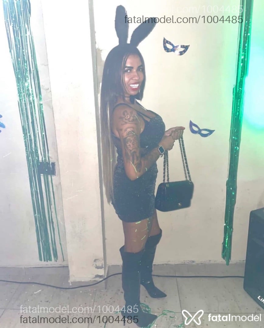 Acompanhante mulher com cabelo castanho de olhos castanhos em Vitória - Letícia Ferraz