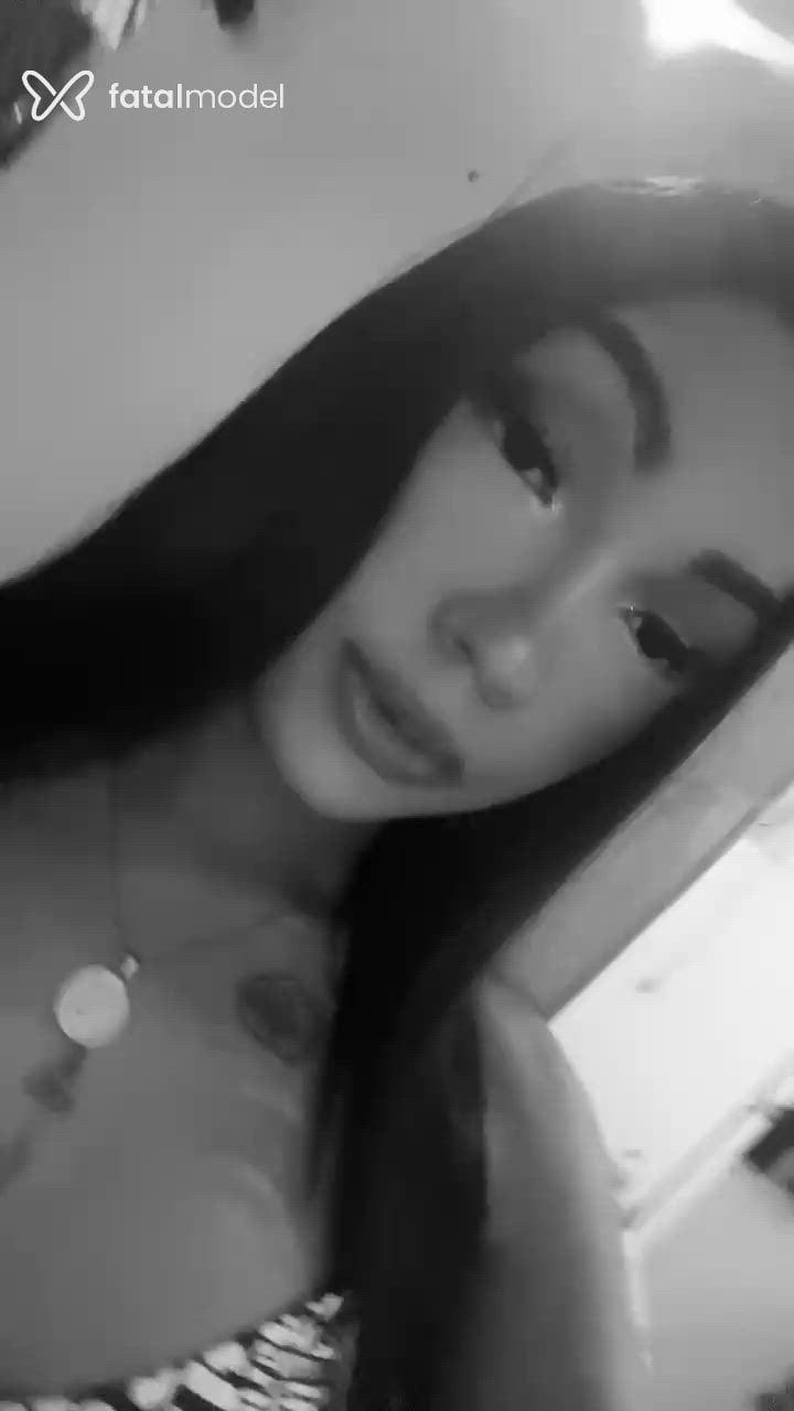 Acompanhante mulher morena (o) de olhos castanhos em Salvador Acompanhante mulher morena (o) de olhos castanhos em Salvador - Jenifer Diniz
