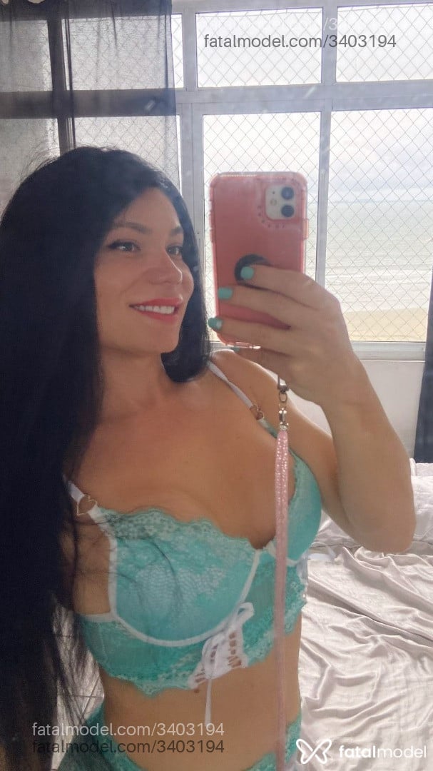 Acompanhante mulher trans morena (o) de olhos castanhos em Virtual - Amanda Lopes