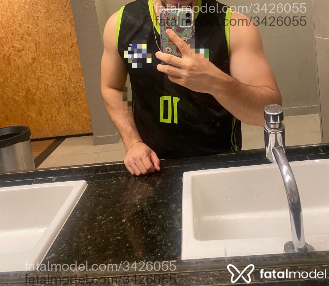 Acompanhante homem morena (o) de olhos castanhos - Junior Pas