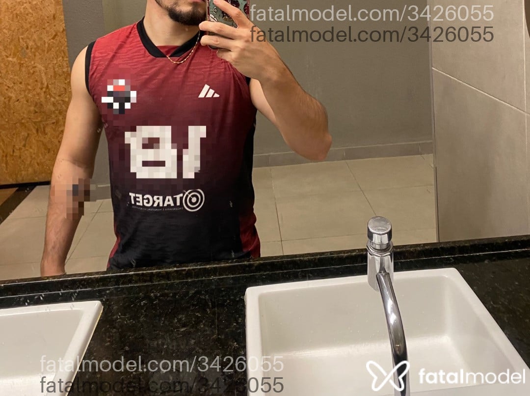 Acompanhante homem morena (o) de olhos castanhos - Junior Pas