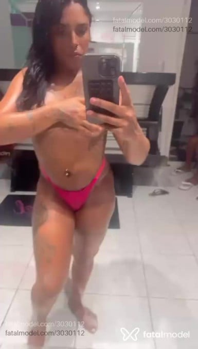 Acompanhante mulher morena (o) de olhos castanhos em Praia Grande - Maitê Khalifa