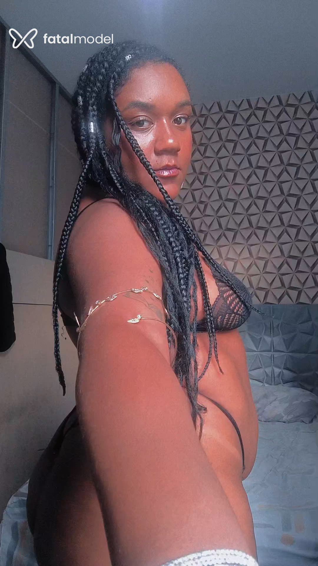 Acompanhante mulher morena (o) de olhos pretos - Roberta Acompanhante mulher morena (o) de olhos pretos - Roberta