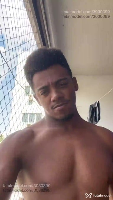 Acompanhante homem morena (o) de olhos pretos - Negodoce Acompanhante homem morena (o) de olhos pretos - Negodoce