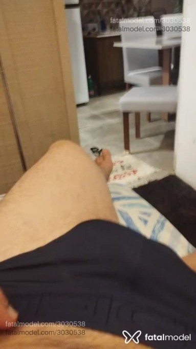 Acompanhante homem com cabelo castanho de olhos castanhos em Virtual Acompanhante homem com cabelo castanho de olhos castanhos em Virtual - Robert Santos