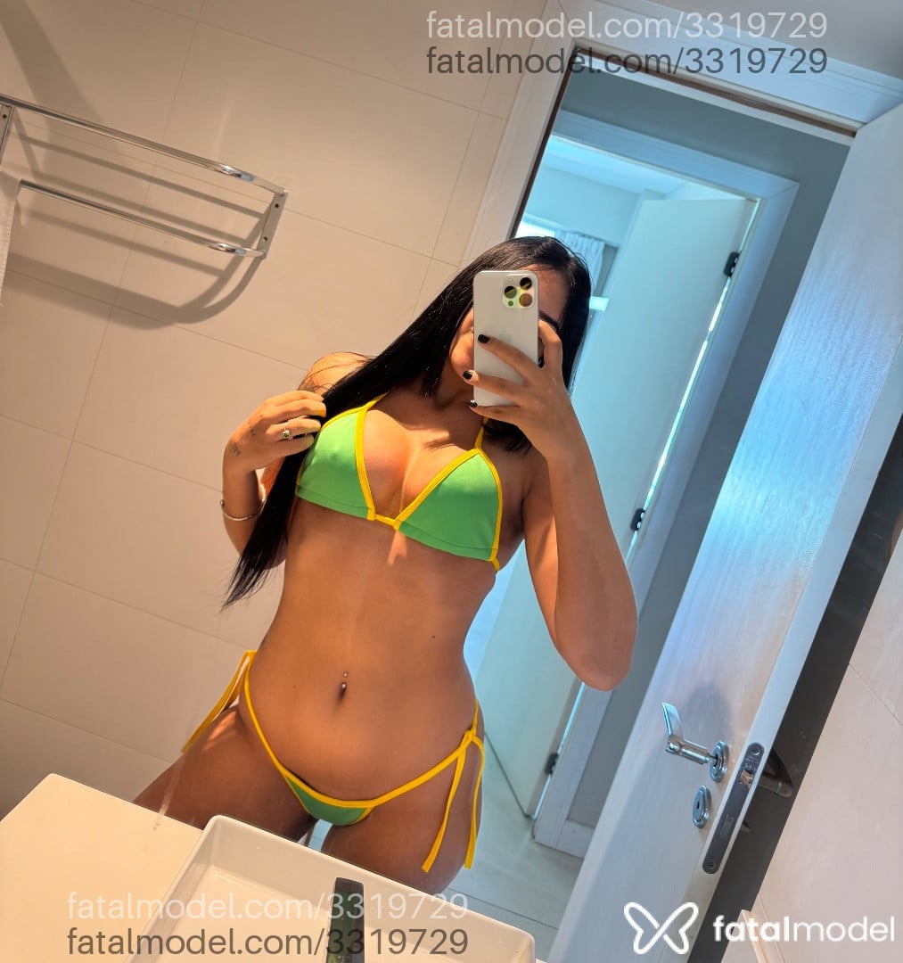 Acompanhante mulher morena (o) de olhos castanhos - Rebeca Rabelo