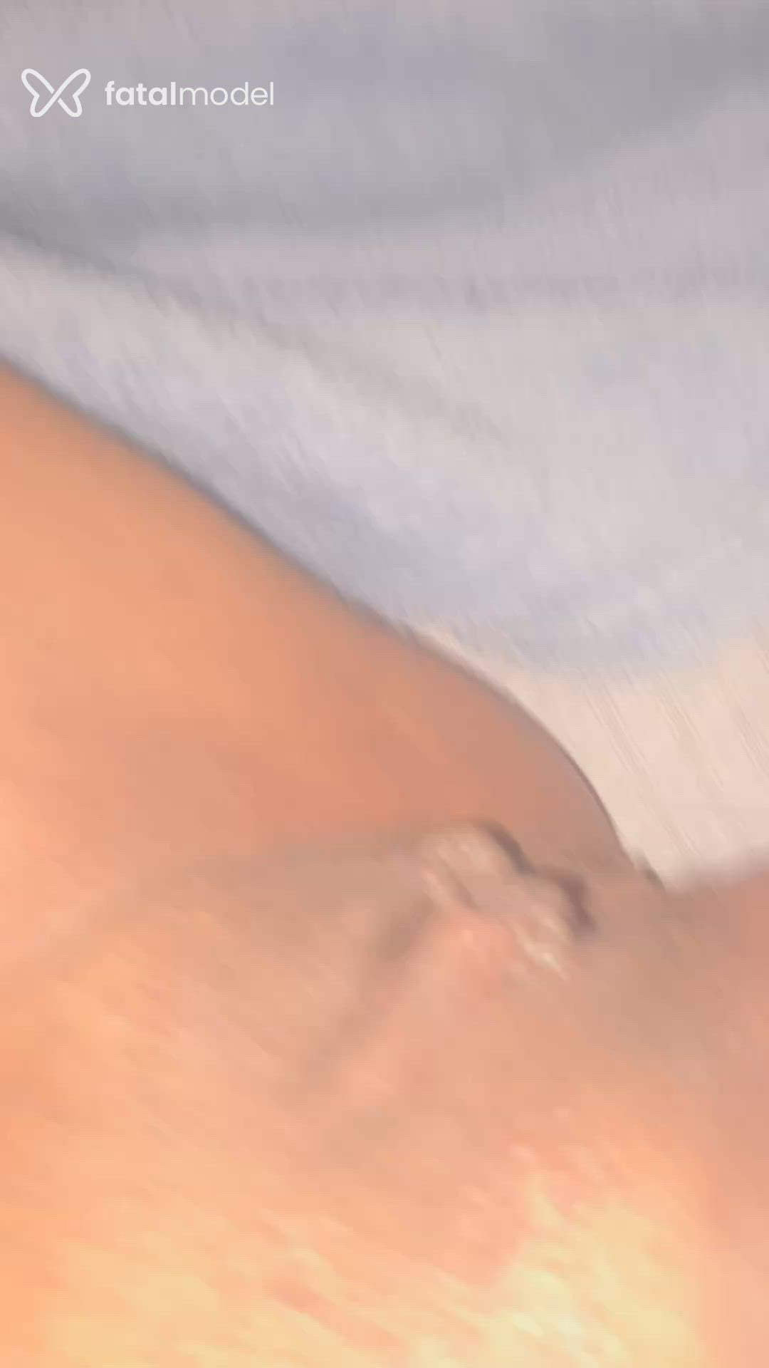 Acompanhante mulher com cabelo castanho de olhos pretos - Morenah