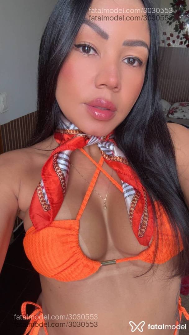 Acompanhante mulher morena (o) de olhos pretos - Priscilla Nunes