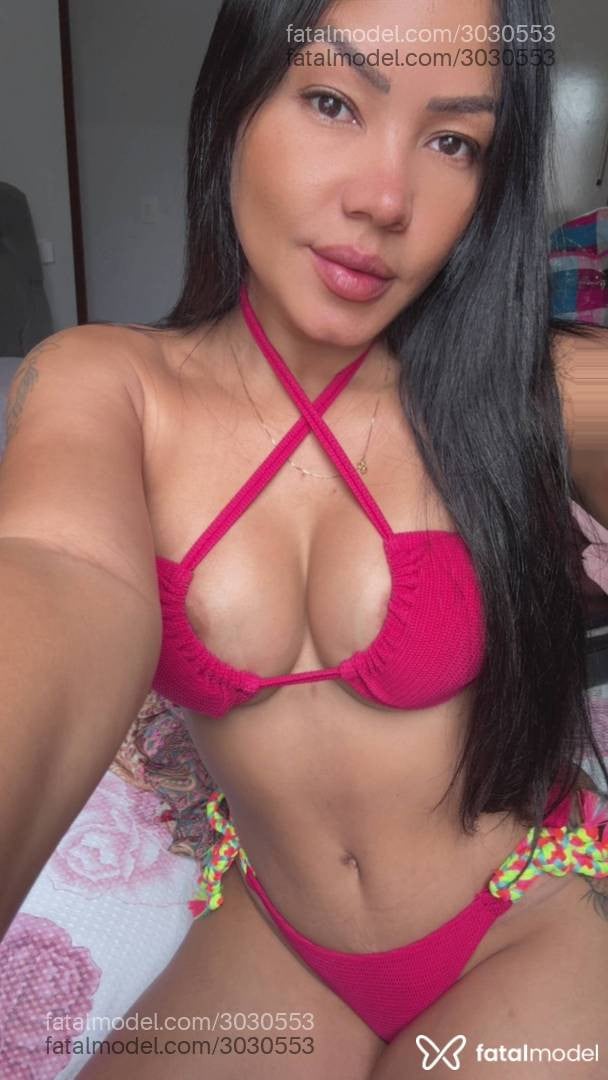 Acompanhante mulher morena (o) de olhos pretos - Priscilla Nunes