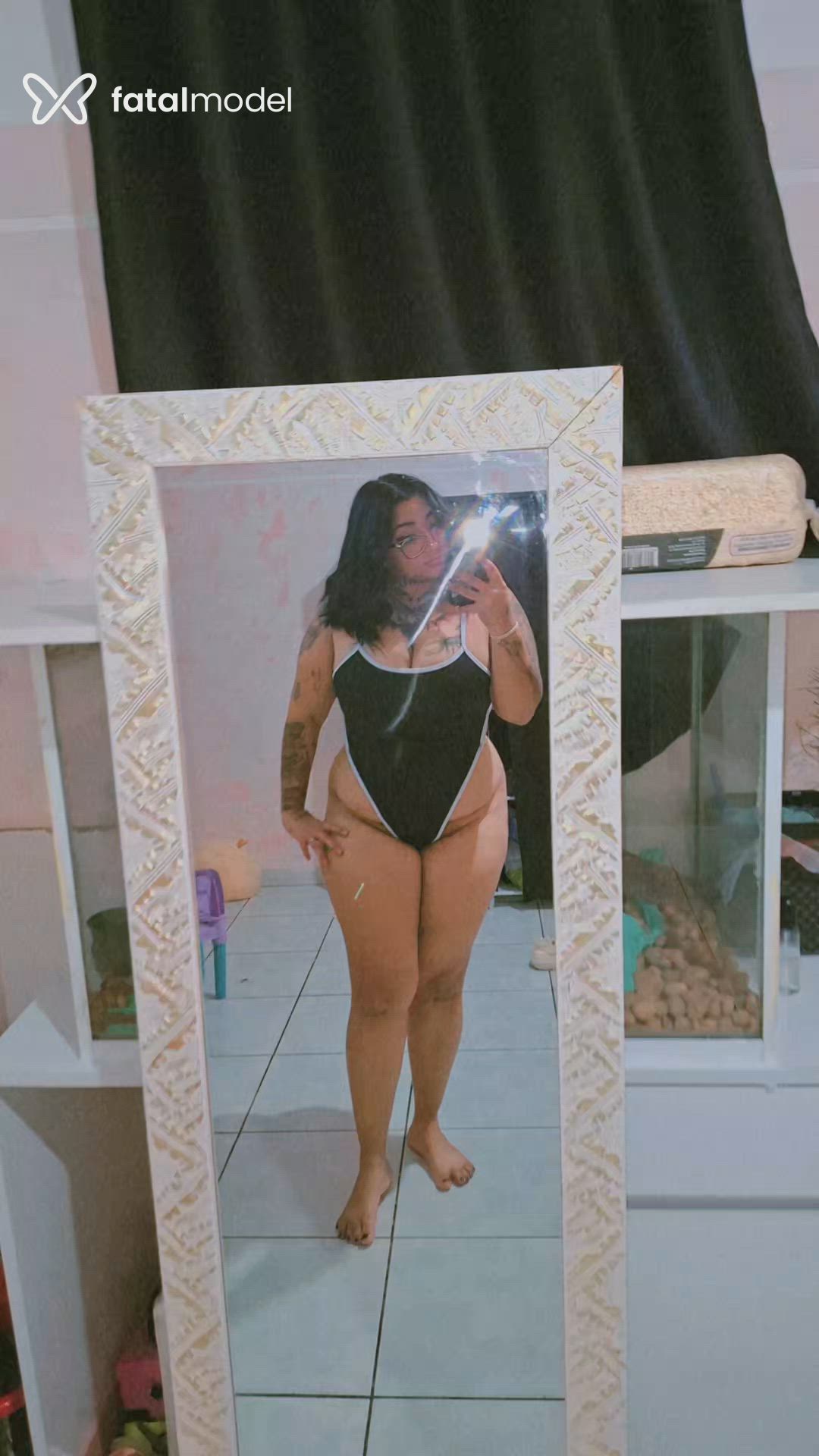 Acompanhante mulher morena (o) de olhos castanhos em Hortolândia Acompanhante mulher morena (o) de olhos castanhos em Hortolândia - Lua